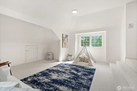 8207 228th Street SE Woodinville WA 98072