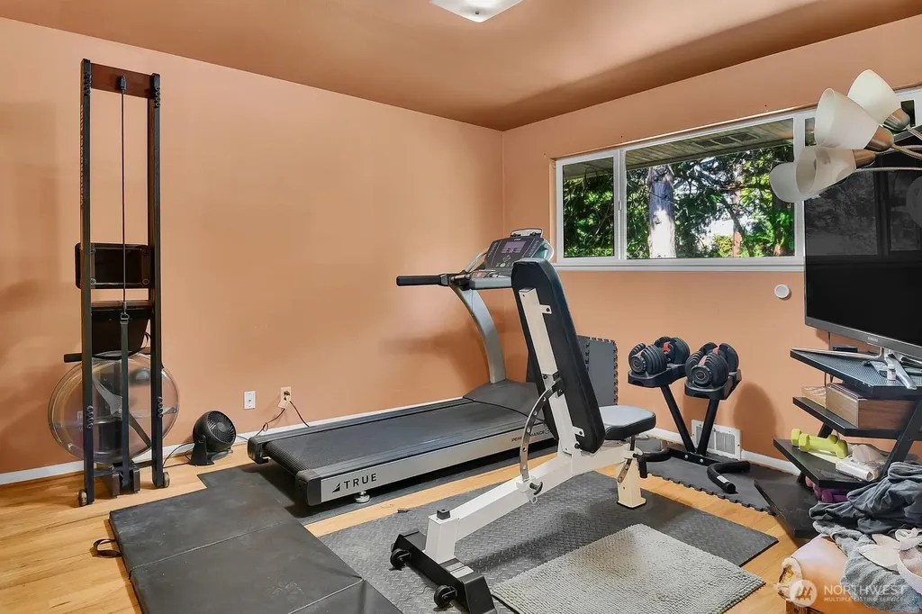 5309 47th Avenue SW Seattle WA 98136