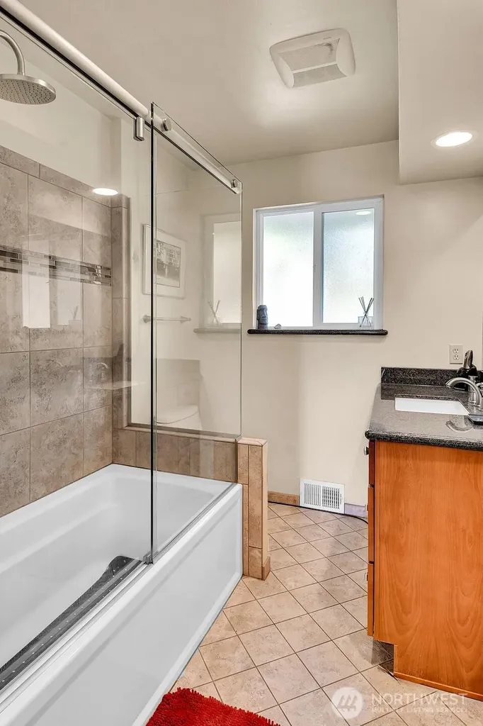 5309 47th Avenue SW Seattle WA 98136
