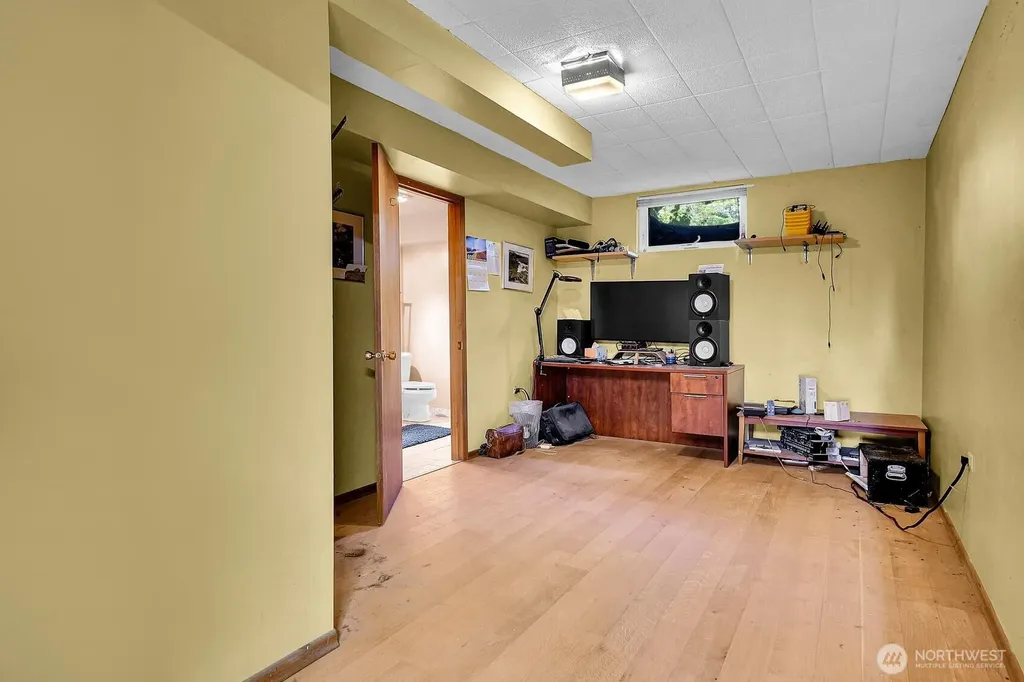 5309 47th Avenue SW Seattle WA 98136