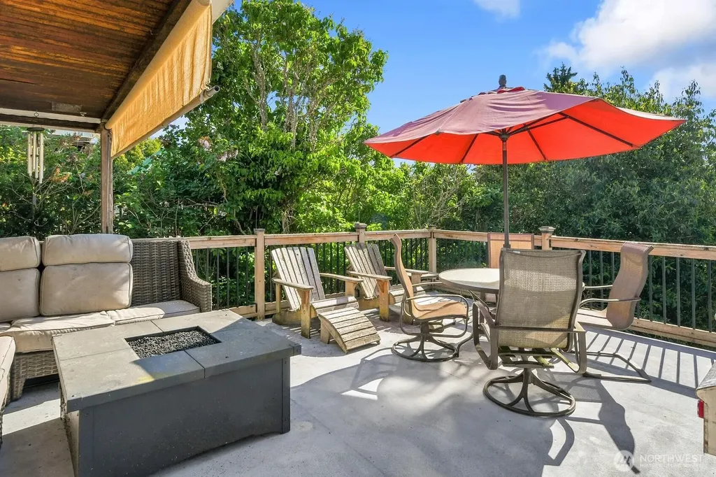 5309 47th Avenue SW Seattle WA 98136