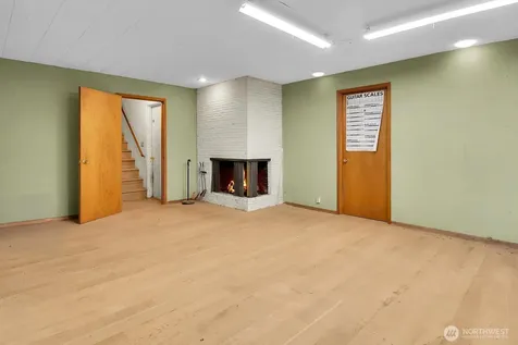 5309 47th Avenue SW Seattle WA 98136