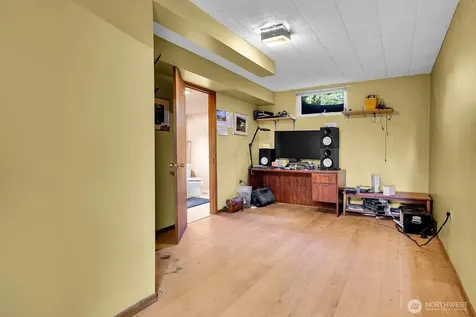 5309 47th Avenue SW Seattle WA 98136