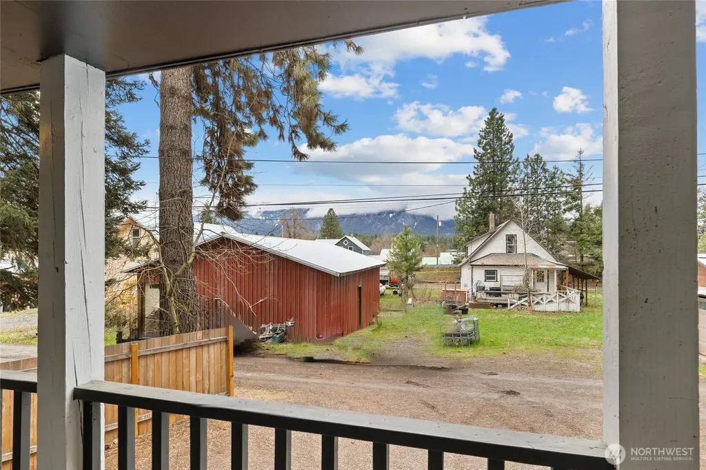 417 W 2nd Street Cle Elum WA 98922