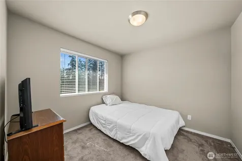 18834 110th Ave Ct E Puyallup WA 98374