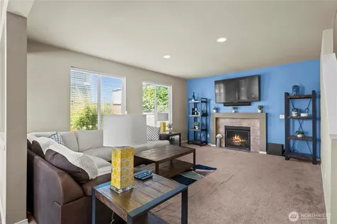 18834 110th Ave Ct E Puyallup WA 98374