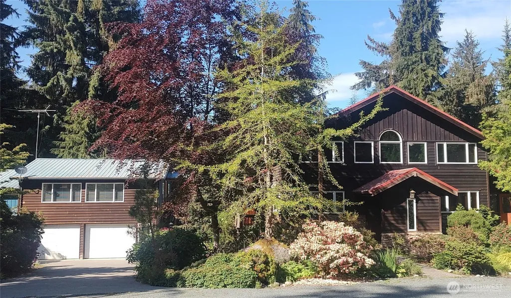 2970 Smugglers Cove Road Greenbank WA 98253