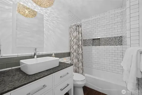 6599 170th Place SE Bellevue WA 98006