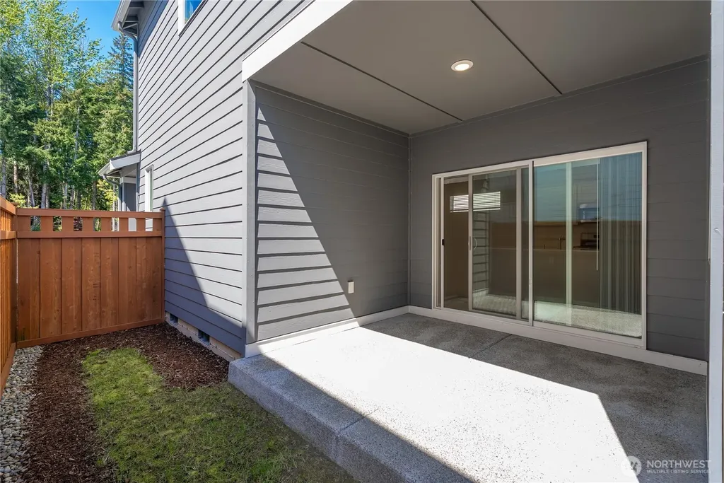 15816 205th Avenue E Bonney Lake WA 98391