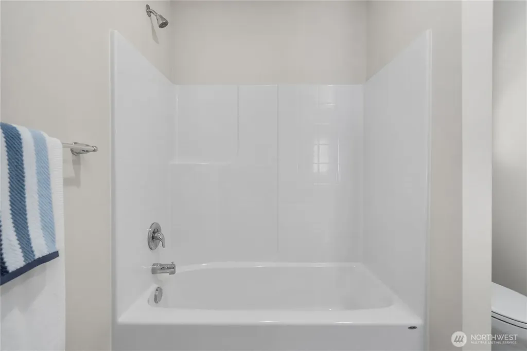 15816 205th Avenue E Bonney Lake WA 98391