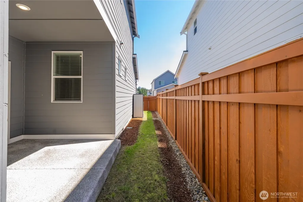 15816 205th Avenue E Bonney Lake WA 98391