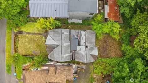 4563 33rd Avenue S Seattle WA 98118