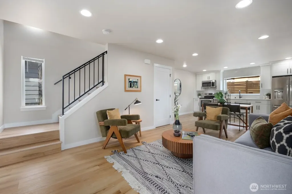 4230 Graham Street Seattle WA 98118