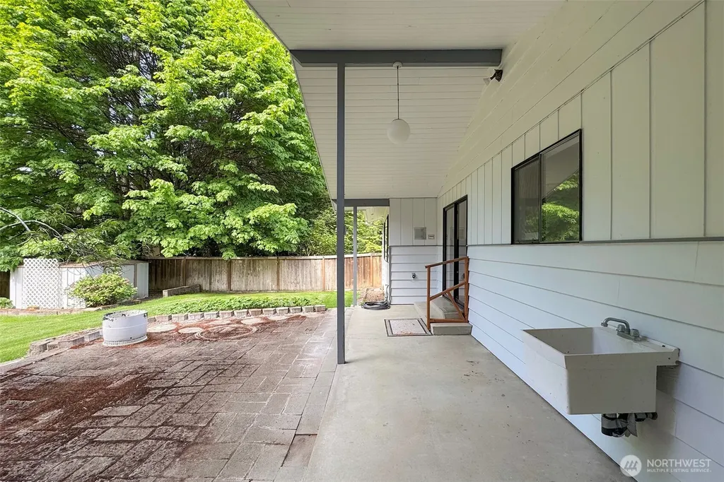370 Dungeness Meadows Sequim WA 98382