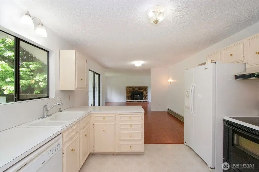 370 Dungeness Meadows Sequim WA 98382