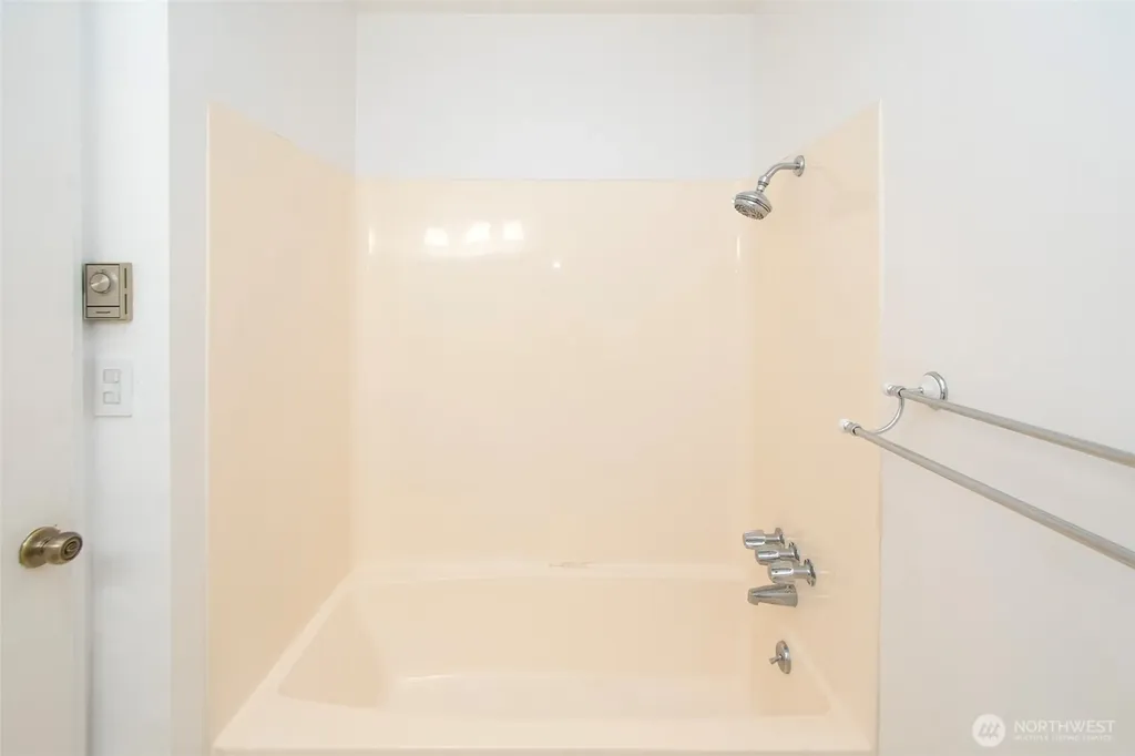 370 Dungeness Meadows Sequim WA 98382