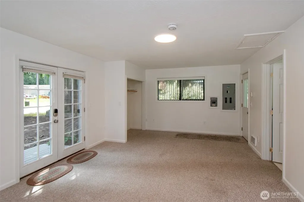 370 Dungeness Meadows Sequim WA 98382