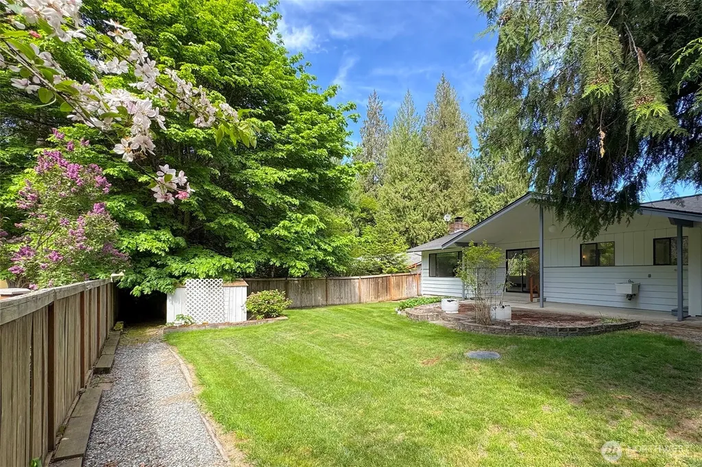370 Dungeness Meadows Sequim WA 98382