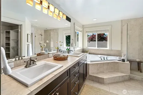 107 29th Avenue E Seattle WA 98112
