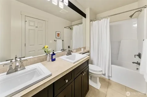 107 29th Avenue E Seattle WA 98112