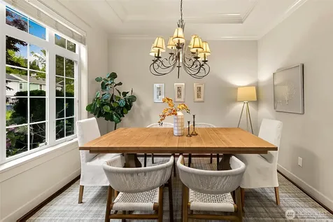 107 29th Avenue E Seattle WA 98112