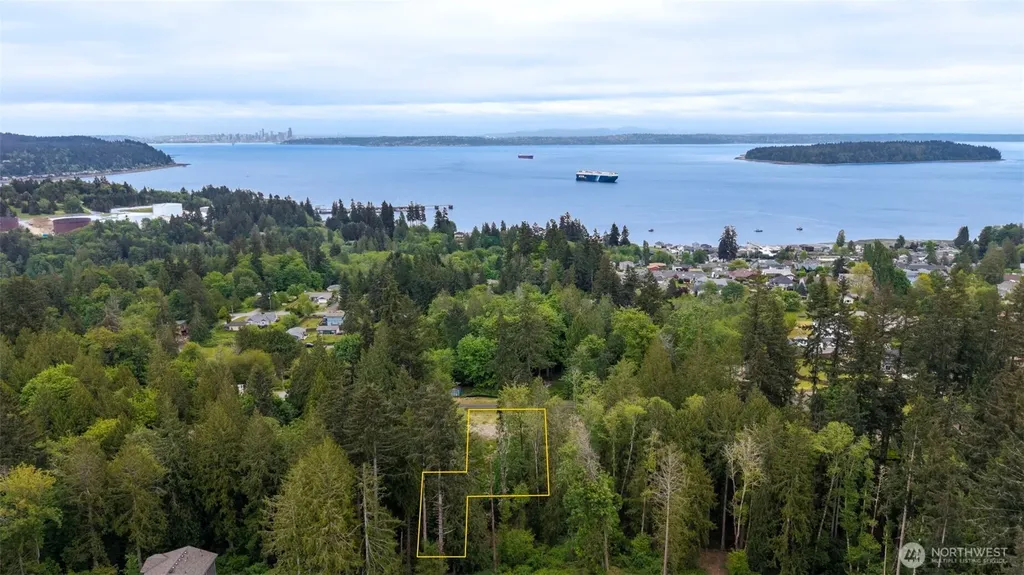 2638 Oregon Street E Port Orchard WA 98366