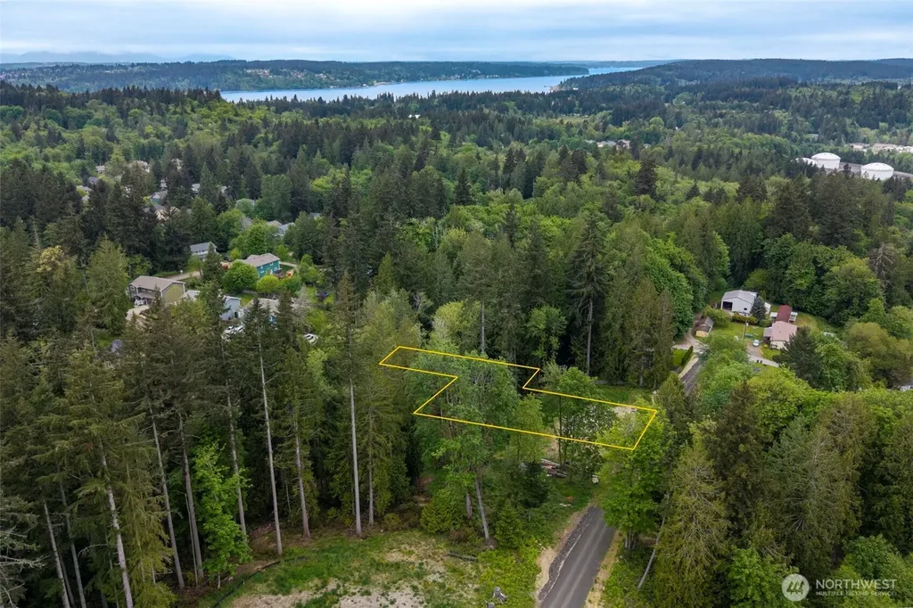 2638 Oregon Street E Port Orchard WA 98366
