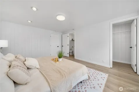 691 Redmond Avenue NE Renton WA 98056