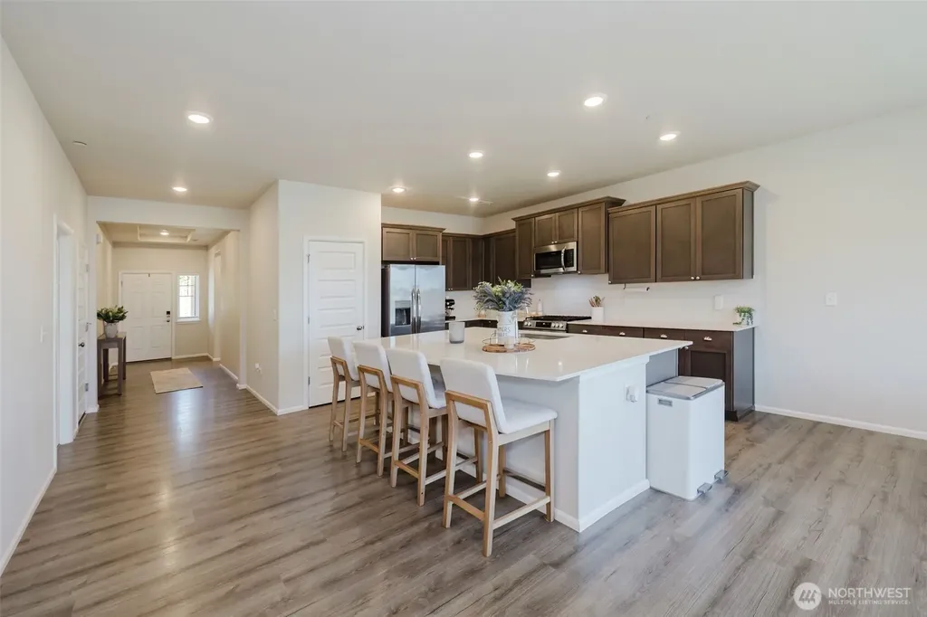 940 Panoramic Loop Bremerton WA 98312