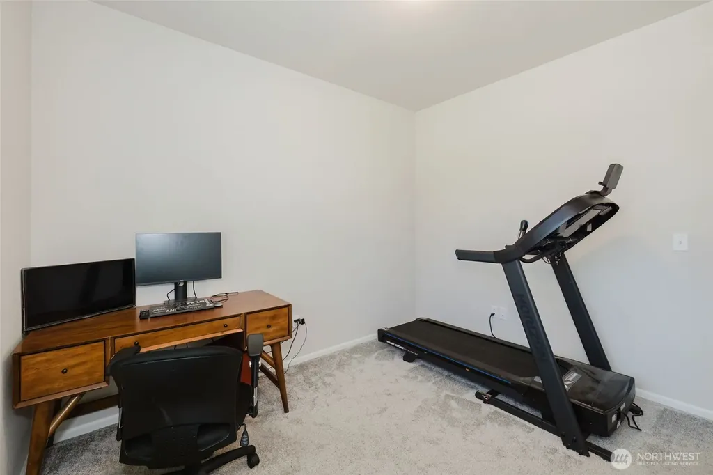 940 Panoramic Loop Bremerton WA 98312