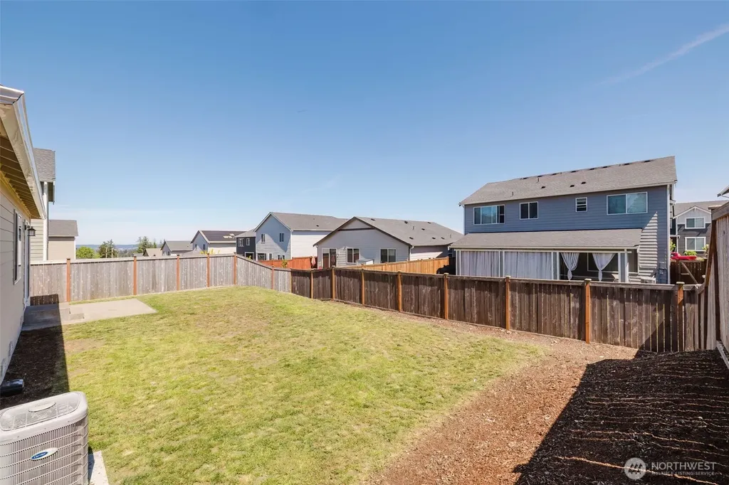 940 Panoramic Loop Bremerton WA 98312