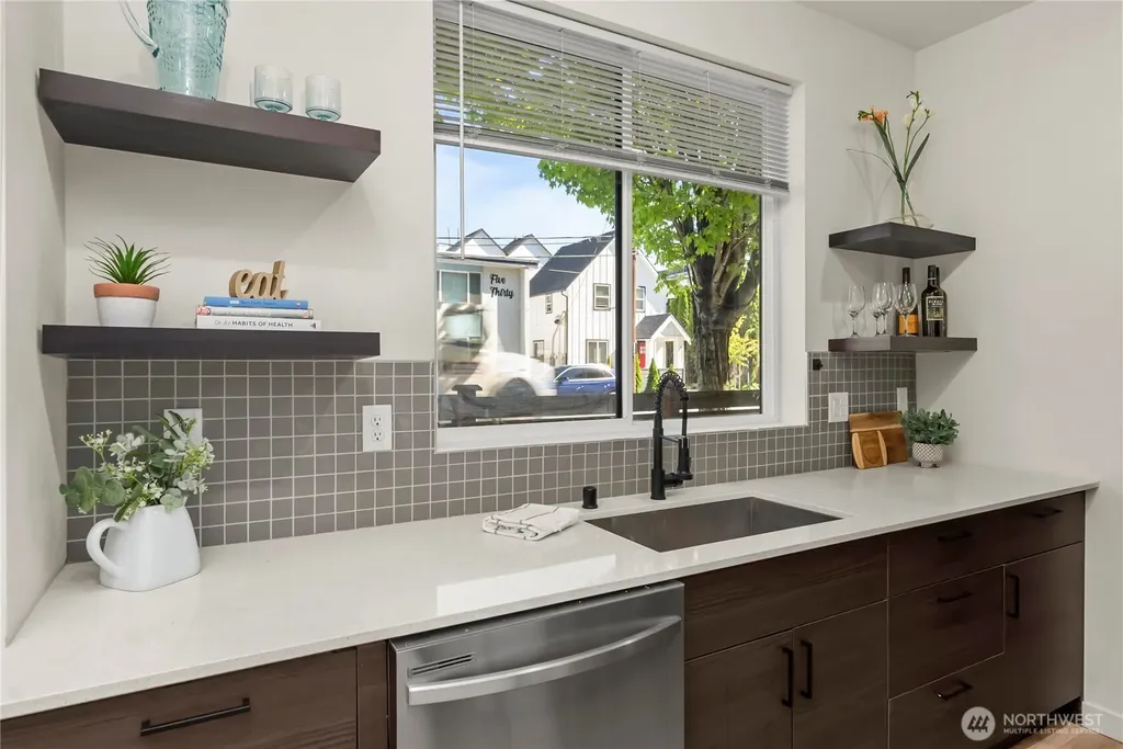 531 S Cloverdale Street Seattle WA 98108