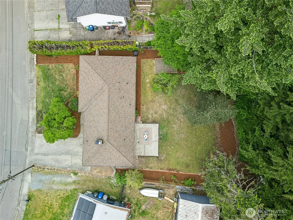 804 Lynnwood Avenue NE Renton WA 98056