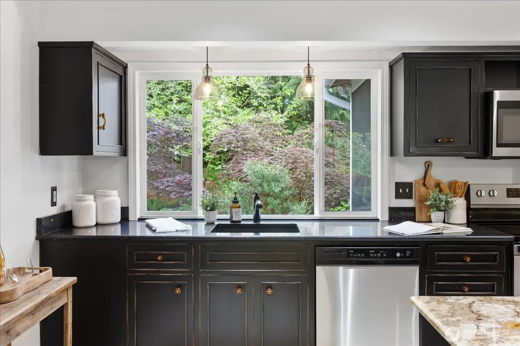 9918 227th Place SW Edmonds WA 98020