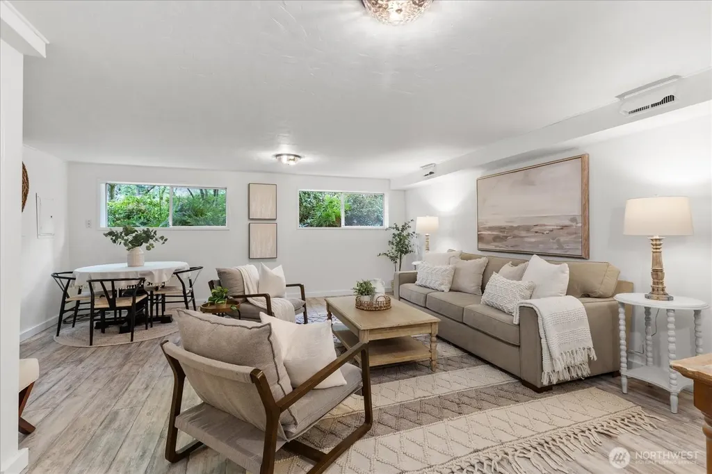 9918 227th Place SW Edmonds WA 98020