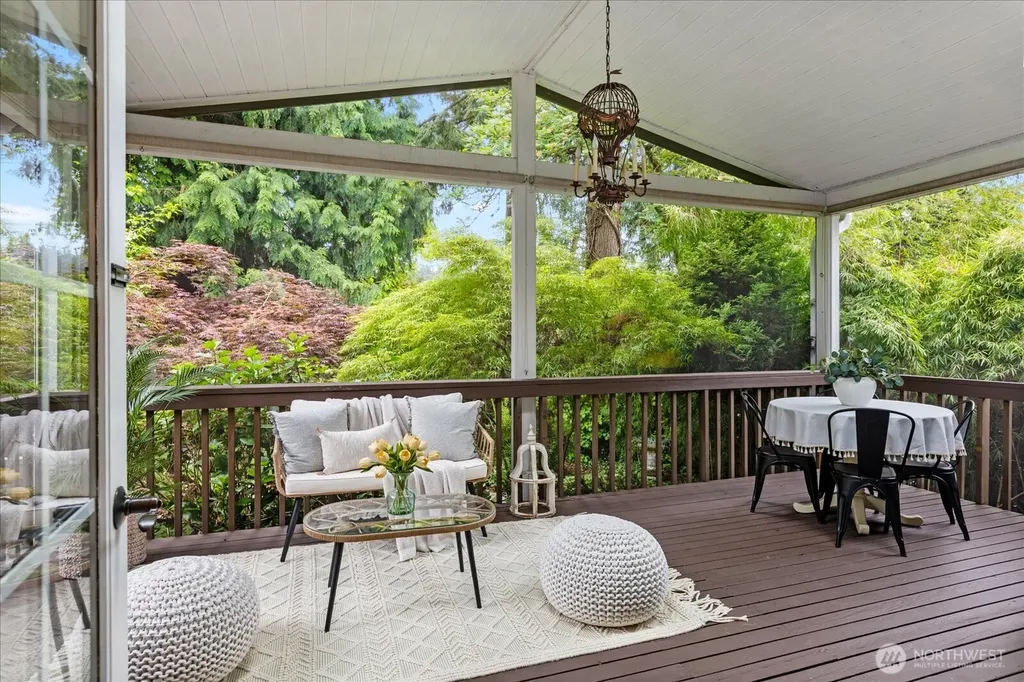 9918 227th Place SW Edmonds WA 98020