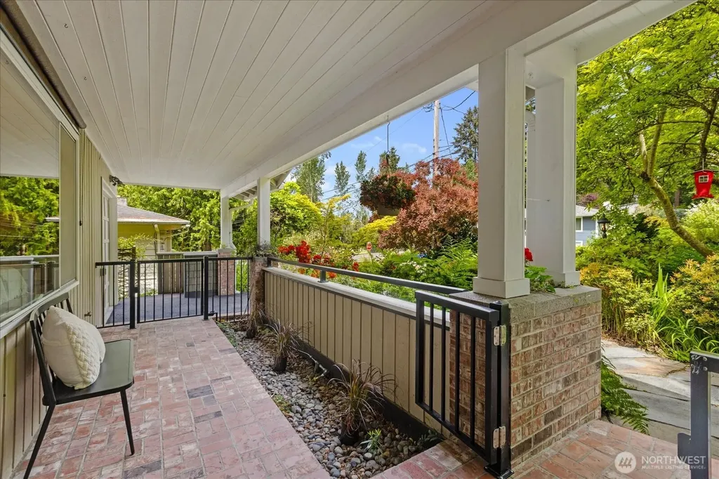 9918 227th Place SW Edmonds WA 98020