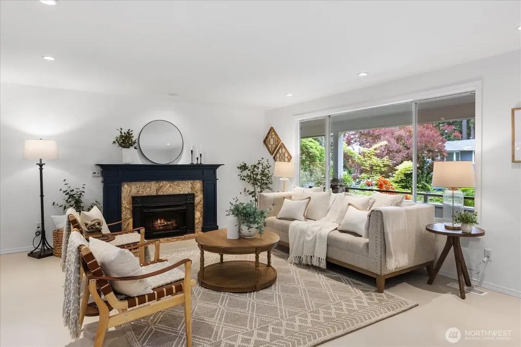 9918 227th Place SW Edmonds WA 98020