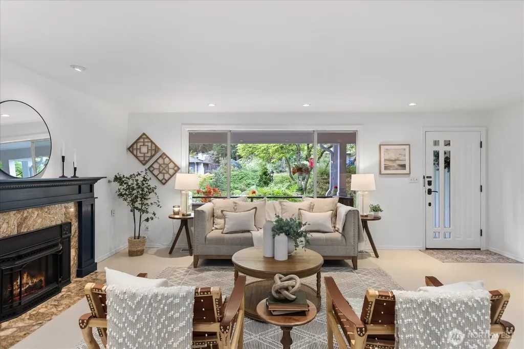 9918 227th Place SW Edmonds WA 98020