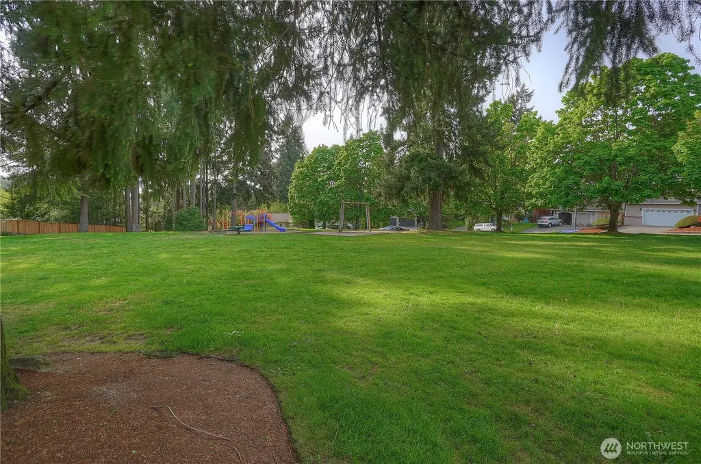 1952 S 371st Place Federal Way WA 98003