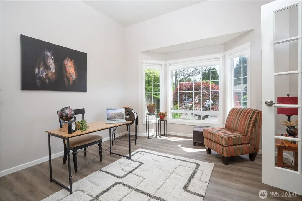 1952 S 371st Place Federal Way WA 98003