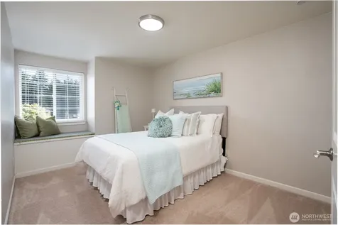 1952 S 371st Place Federal Way WA 98003