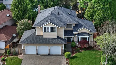 1952 S 371st Place Federal Way WA 98003