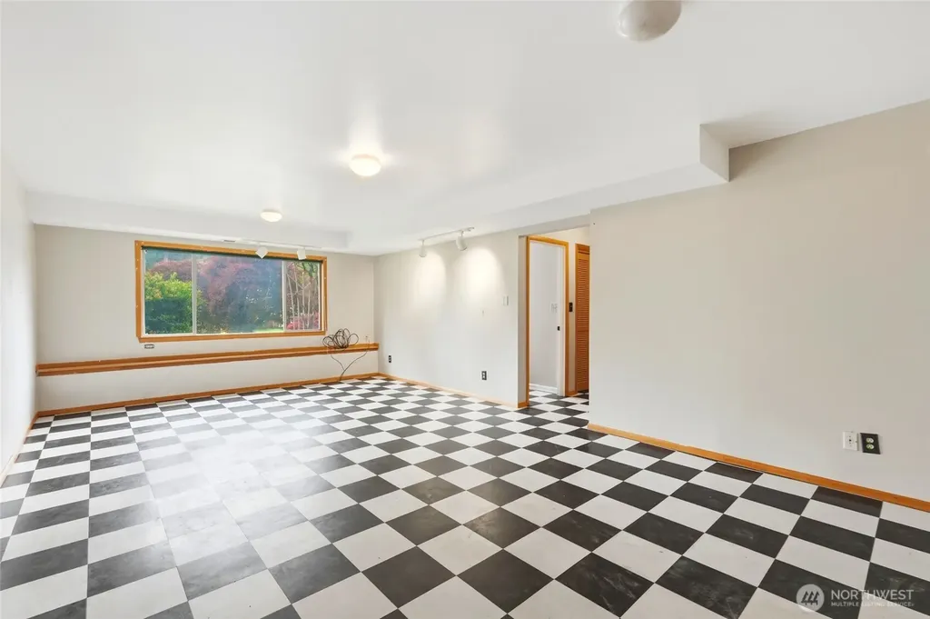 619 Willow Road Bellingham WA 98225