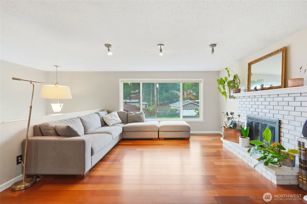 619 Willow Road Bellingham WA 98225