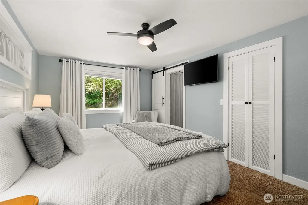 7247 SE Snowy Way Port Orchard WA 98367