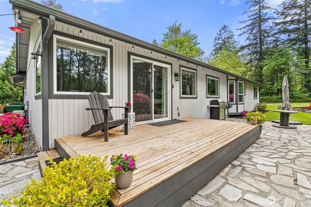 7247 SE Snowy Way Port Orchard WA 98367