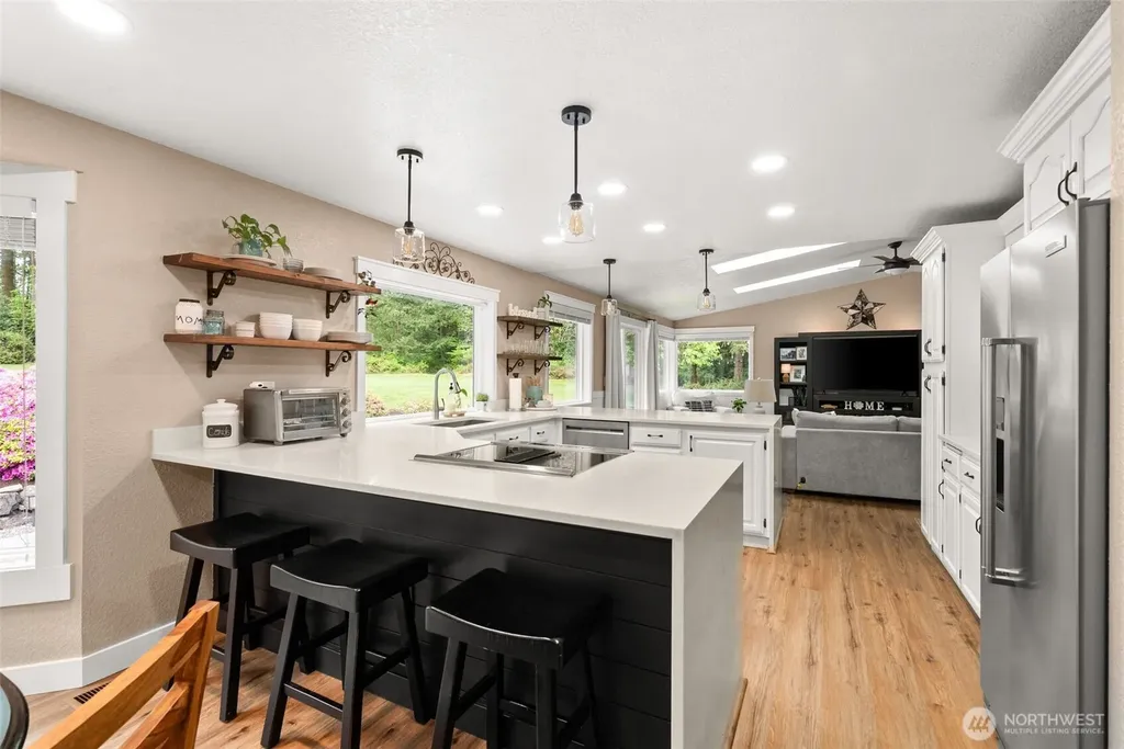 7247 SE Snowy Way Port Orchard WA 98367