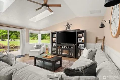 7247 SE Snowy Way Port Orchard WA 98367