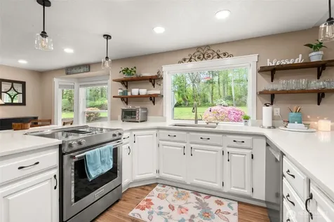 7247 SE Snowy Way Port Orchard WA 98367